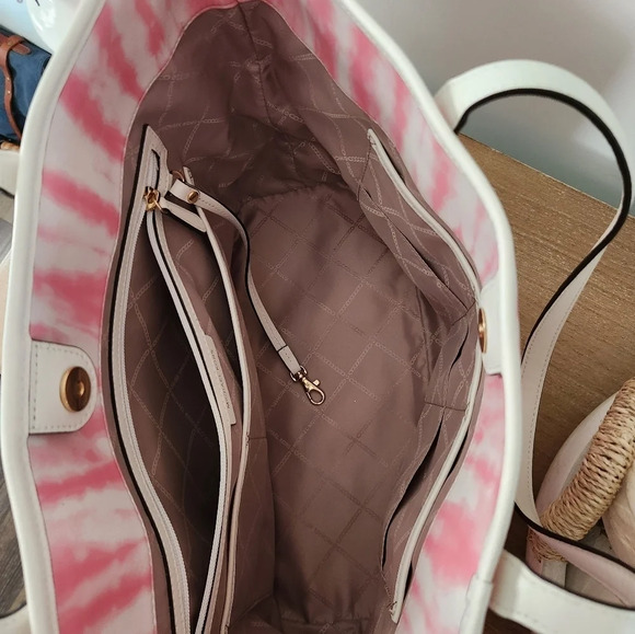 Michael Kors Pink and White Tote Bag - Picture 3 of 4